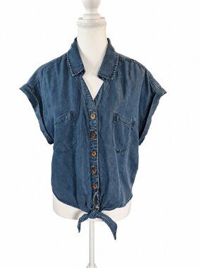 Blossom Dark Wash Denim Tie-front Top with Wooden buttons front Size L